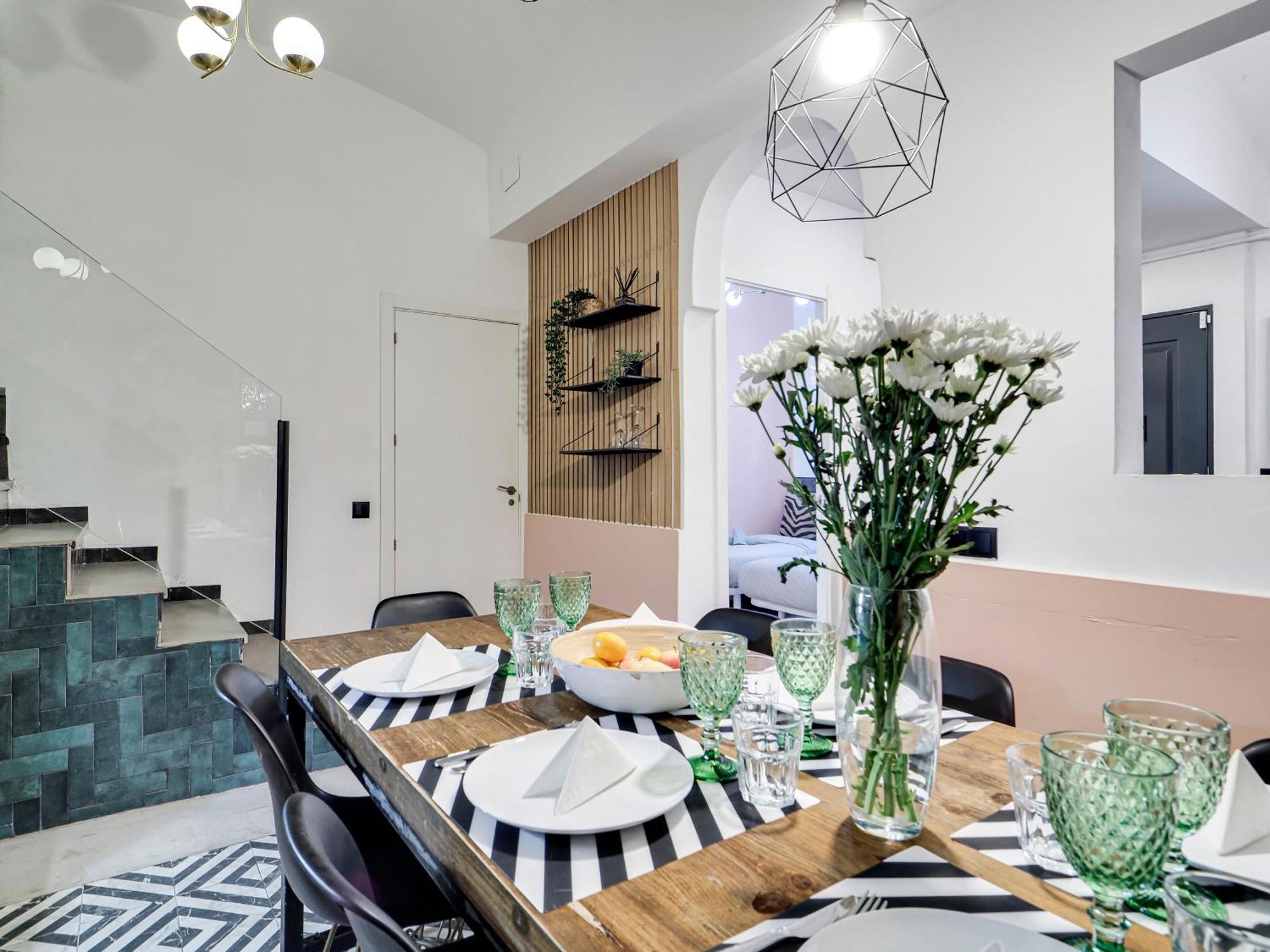 Casa Maria Townhouse- Terrace-4 Bedrooms L'Hospitalet de Llobregat Exterior photo