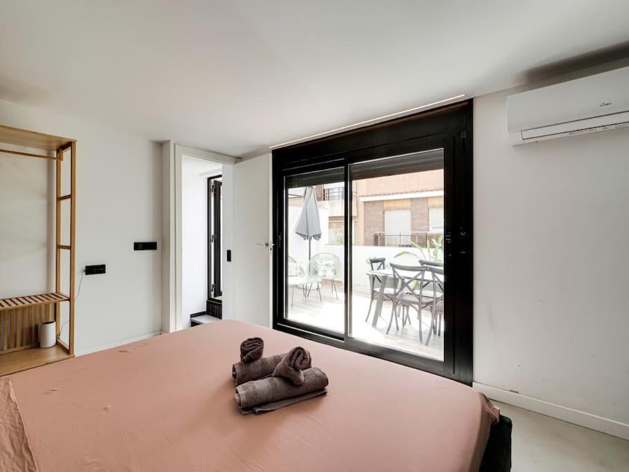 Casa Maria Townhouse- Terrace-4 Bedrooms L'Hospitalet de Llobregat Exterior photo