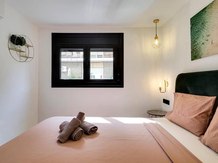 Casa Maria Townhouse- Terrace-4 Bedrooms L'Hospitalet de Llobregat Exterior photo