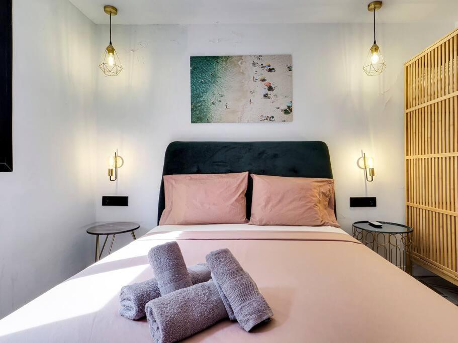 Casa Maria Townhouse- Terrace-4 Bedrooms L'Hospitalet de Llobregat Exterior photo