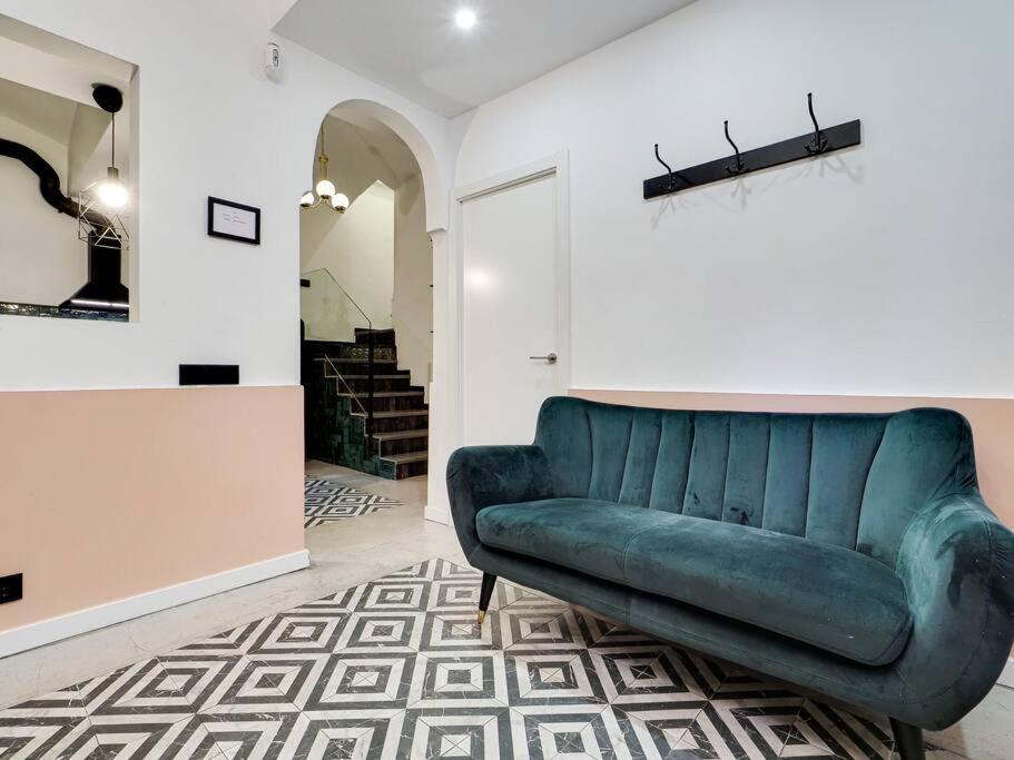 Casa Maria Townhouse- Terrace-4 Bedrooms L'Hospitalet de Llobregat Exterior photo